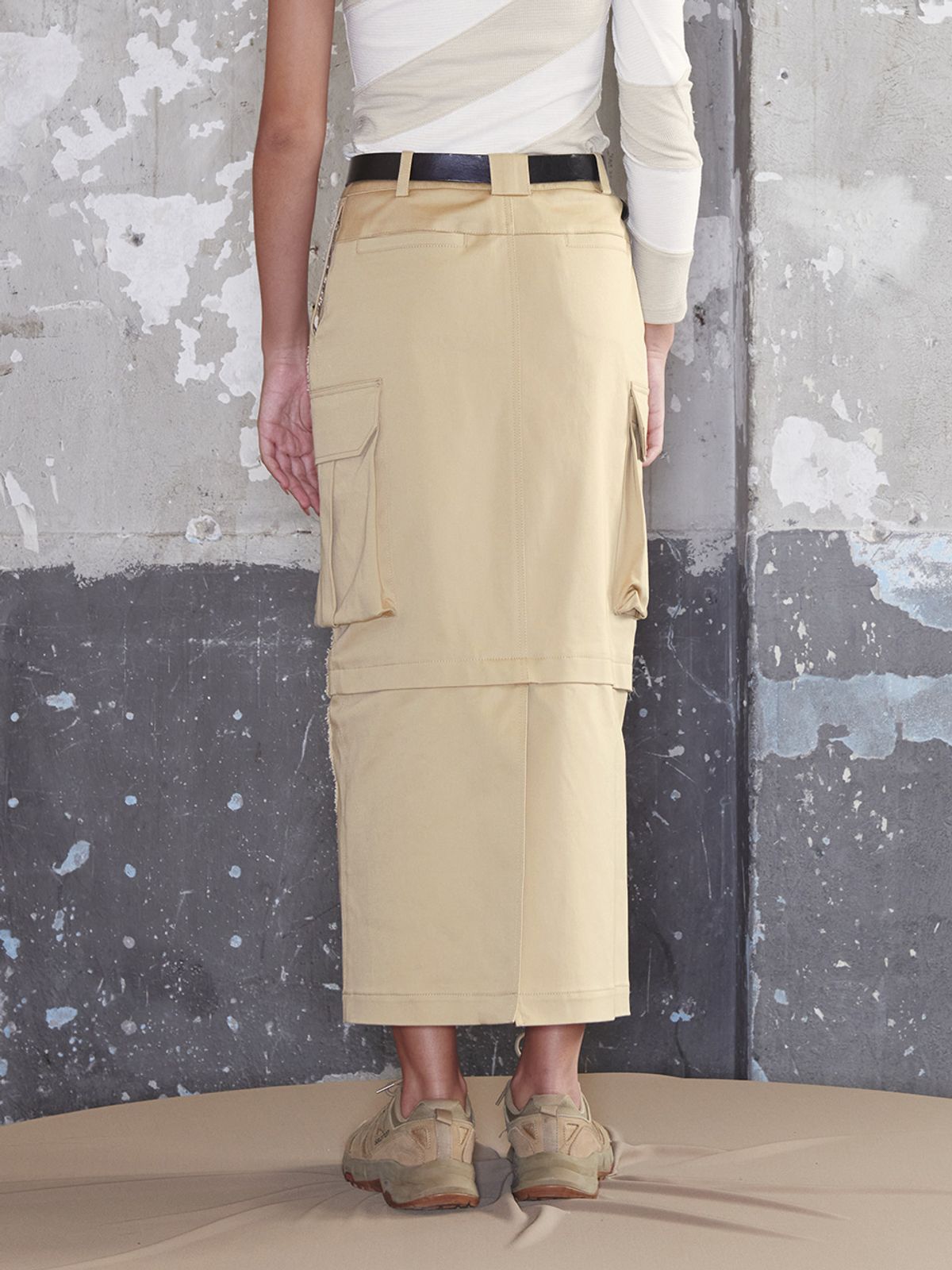 기준(KIJUN) JOEL Cargo Long Skirt Beige