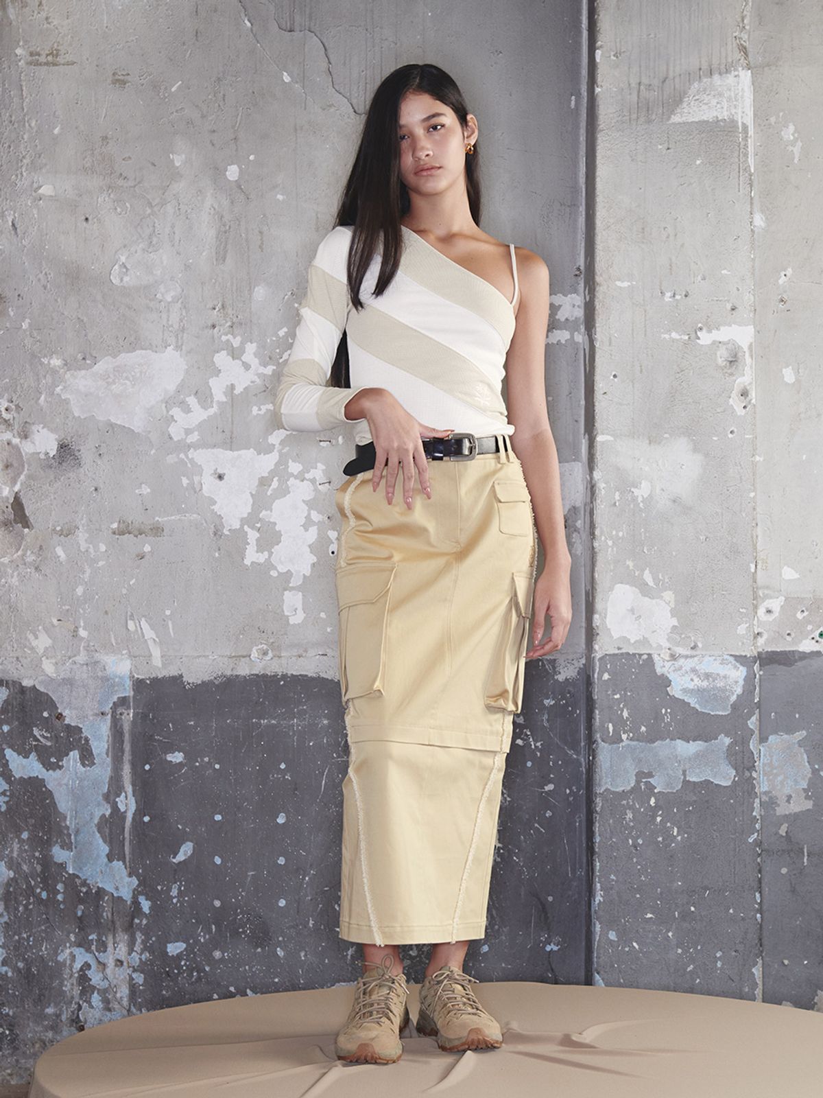 기준(KIJUN) JOEL Cargo Long Skirt Beige