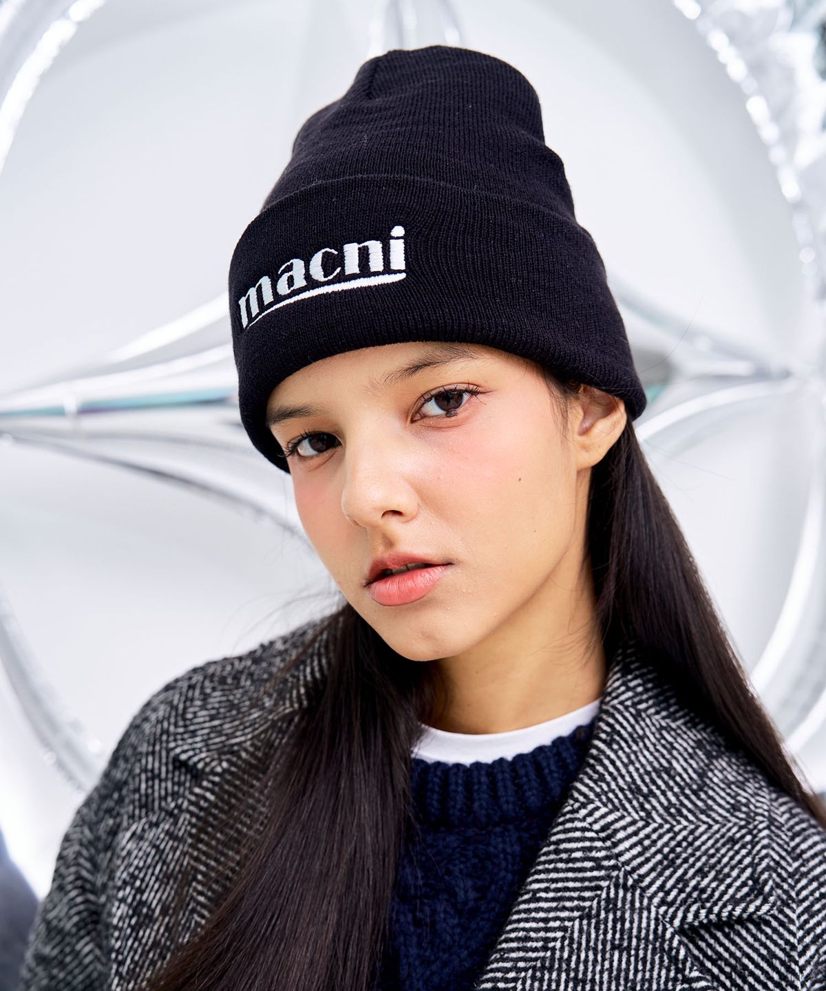 마크니(MACNI) LOGO KNIT BEANIE_BLACK