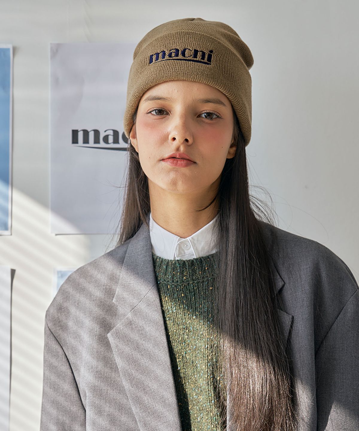 마크니(MACNI) LOGO KNIT BEANIE_COCOA