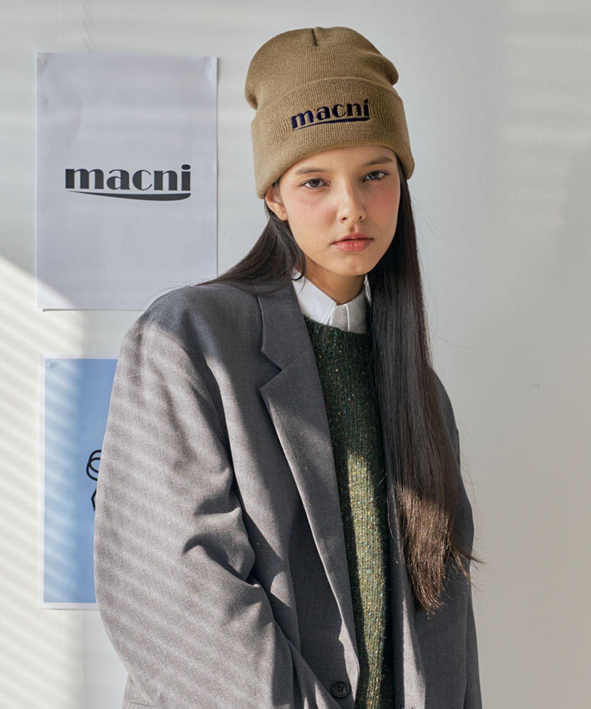 마크니(MACNI) LOGO KNIT BEANIE_COCOA