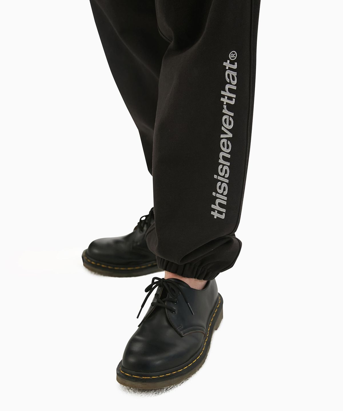 디스이즈네버댓(THISISNEVERTHAT) SP-Logo Sweatpant Black