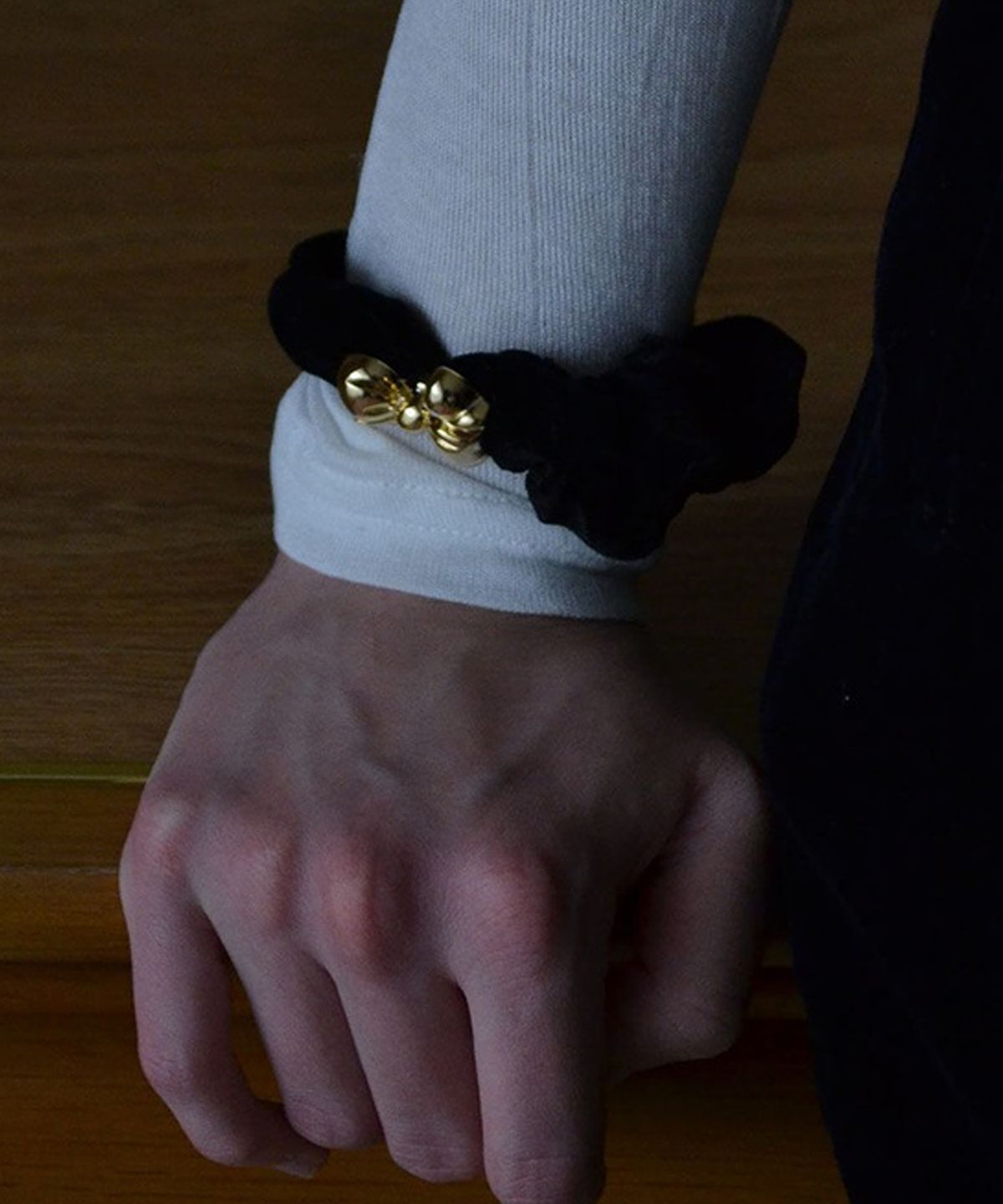 누아보(NUAVO) Velvet ribbon scrunch