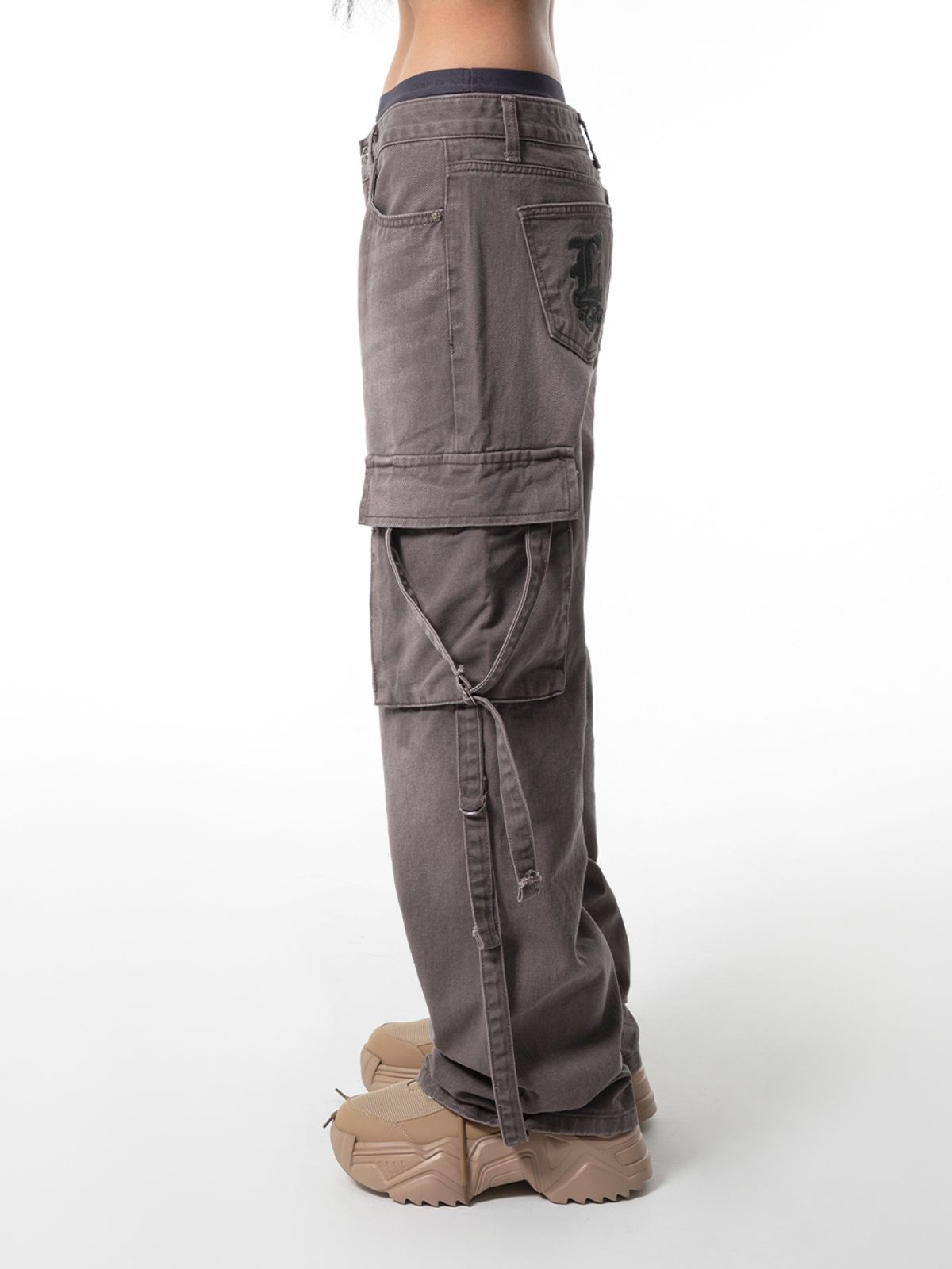 와이이이엘(YEEL) WASHING STRAP LOW-RISE DENIM PANTS DUST PINK