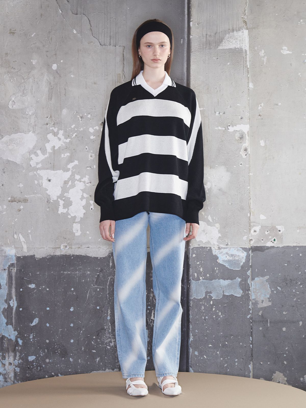기준(KIJUN) Striped Knit Rugby Top UNISEX Black Cream
