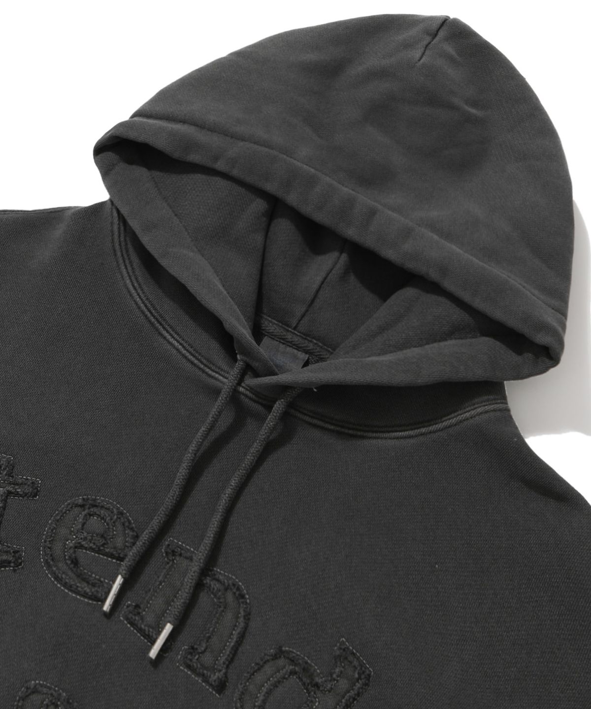 스탠즈(STENDS) [M~4XL] 피그먼트 아치 로고 후디_차콜