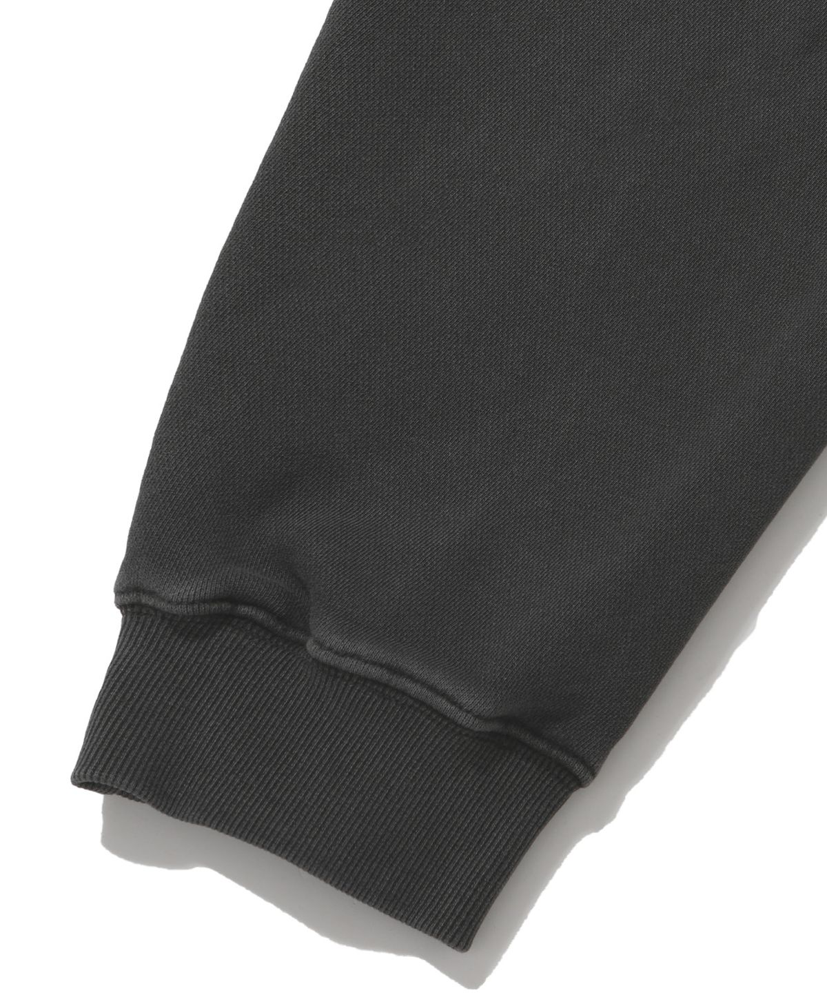 스탠즈(STENDS) [M~4XL] 피그먼트 아치 로고 후드 집업_차콜