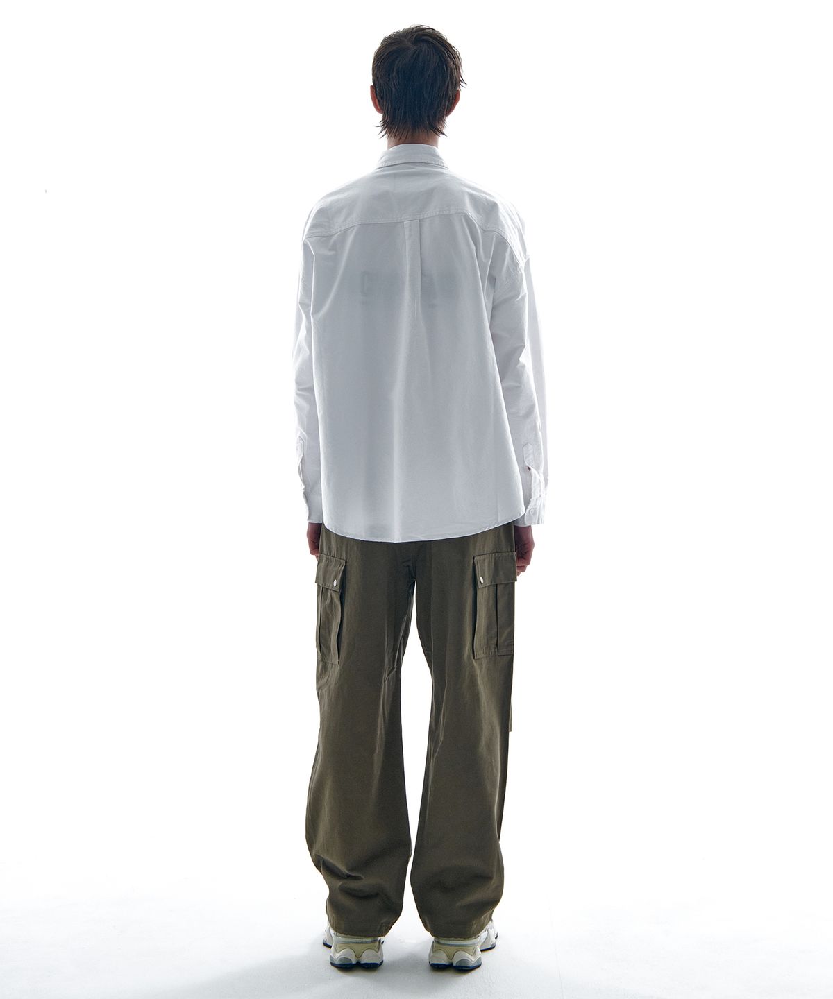 블랙모먼트(BLACK MOMENT) 유틸리티 포켓 와이드 카고 파라슈트 팬츠