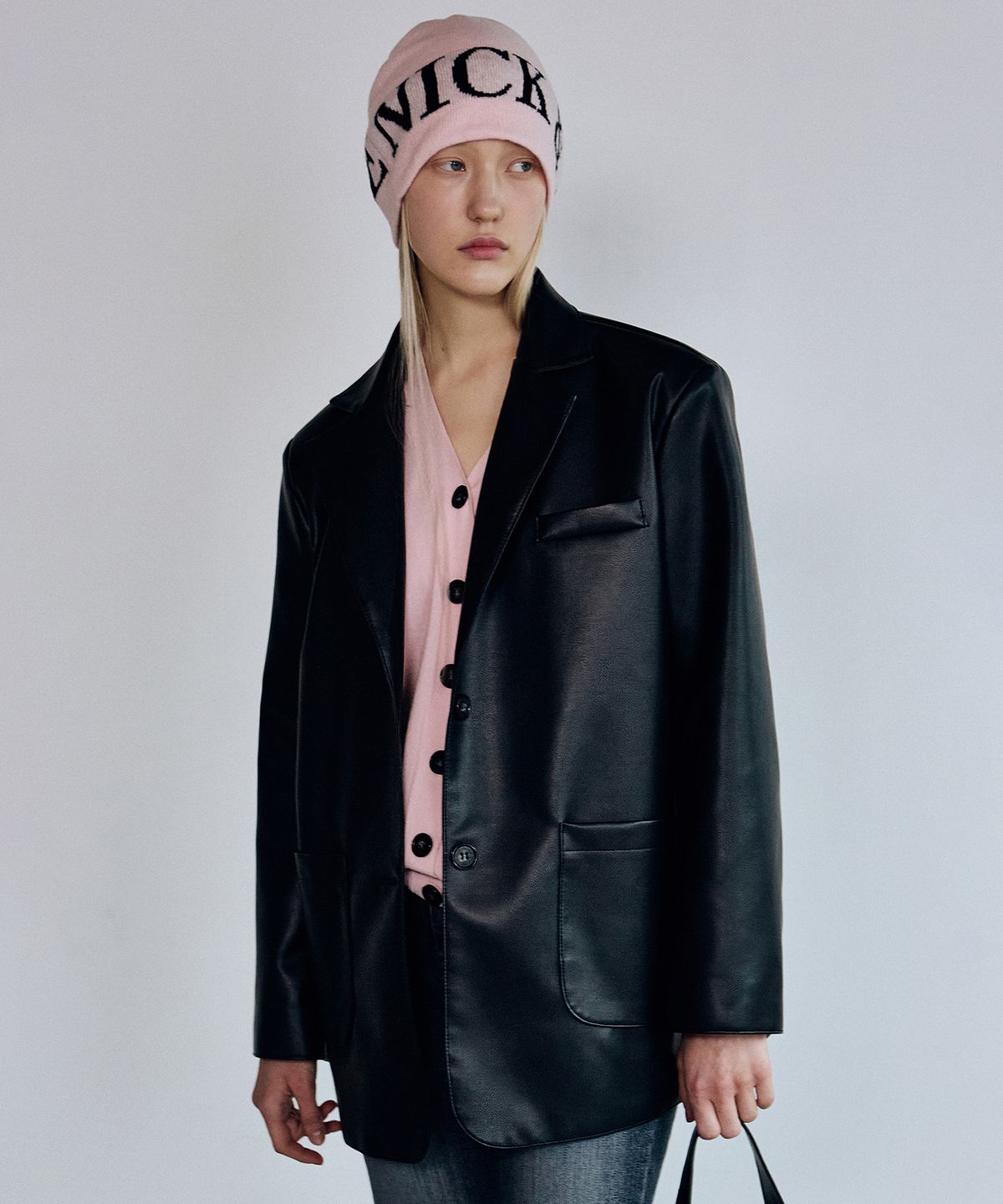 닉앤니콜(NICK&NICOLE) CASHMERE LETTERING JAQUARD BEANIE_PINK