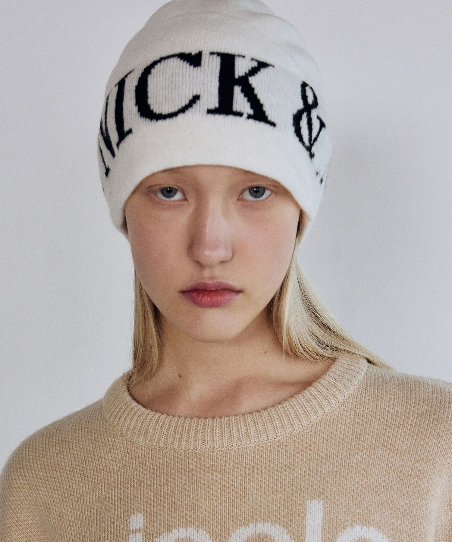 ニットキャップ・ビーニー [NICK&NICOLE] CASHMERE LETTERING JAQUARD BEANIE_ BEIGE MUSINSA | NICK&NICOLE CASHMERE LETTERING JAQUARD BEANIE_IVORY