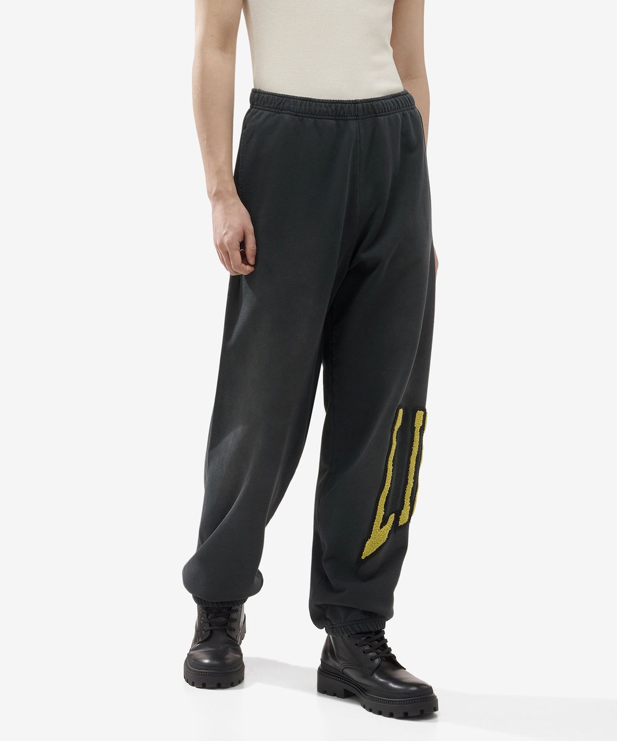 디젤(DIESEL) P 마치 스웻 팬츠 - 블랙 / A121250EPAI9XX