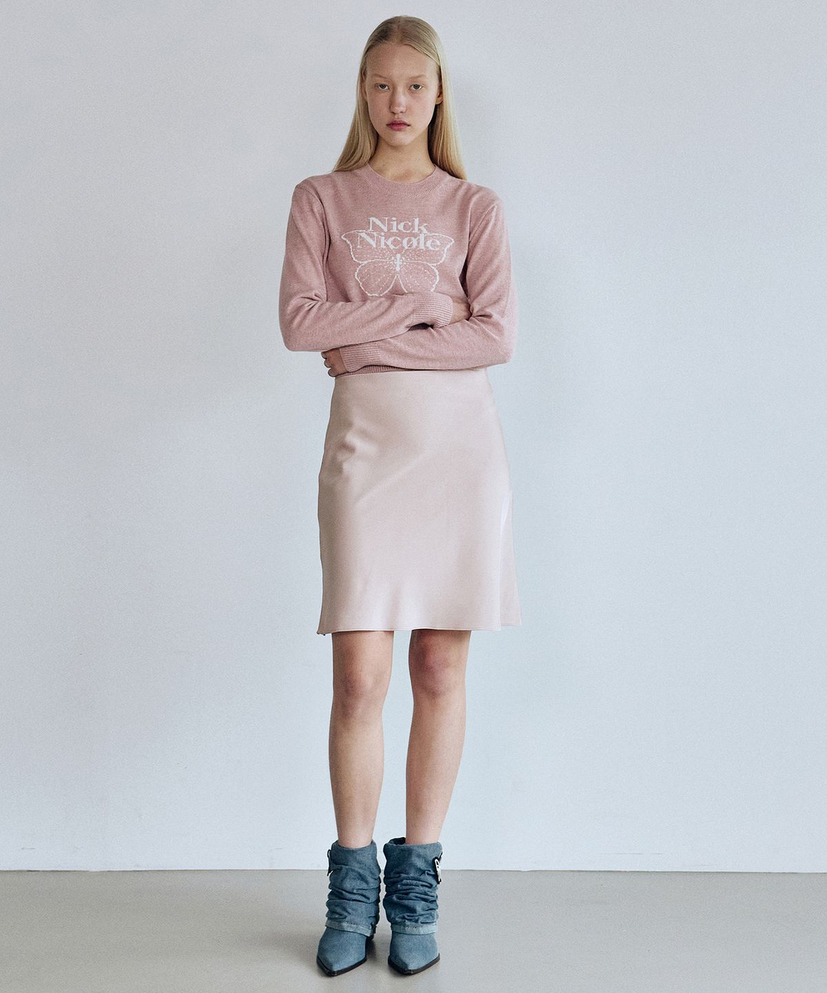 닉앤니콜(NICK&NICOLE) CASHMERE BUTTERFLY SIGNATURE CROP KNIT_PINK