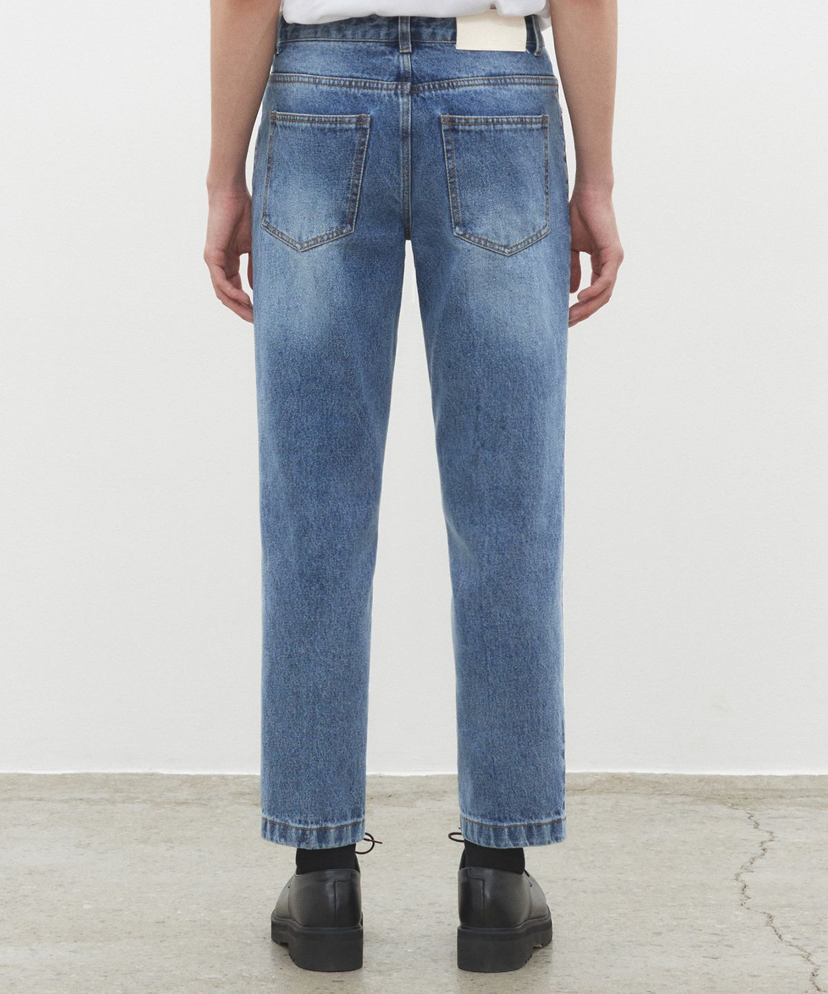 데케트(DECET) Dawn Cropped Tapered Jeans DCPT001Blue