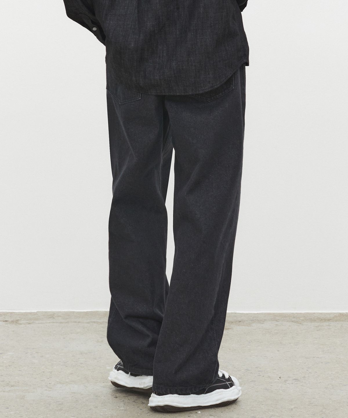 데케트(DECET) Dawn 2Pleats Wide Jeans DCPT007STNBlack