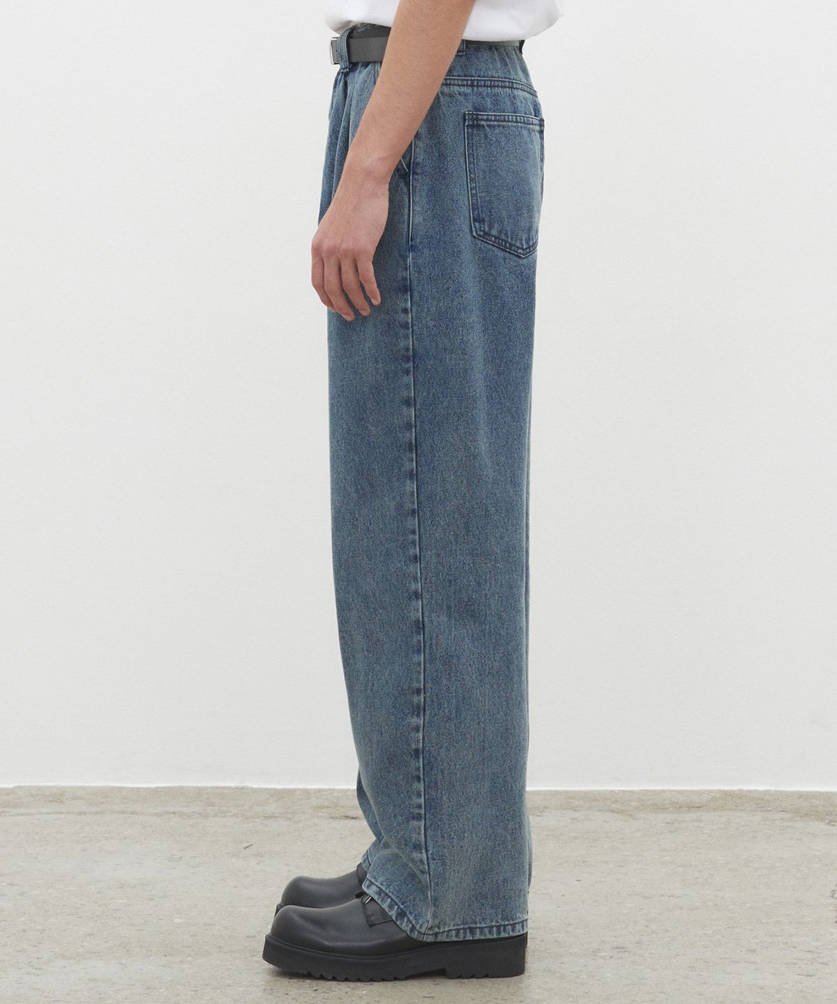 데케트(DECET) Dawn 2Pleats Wide Jeans DCPT007STNGRBlue