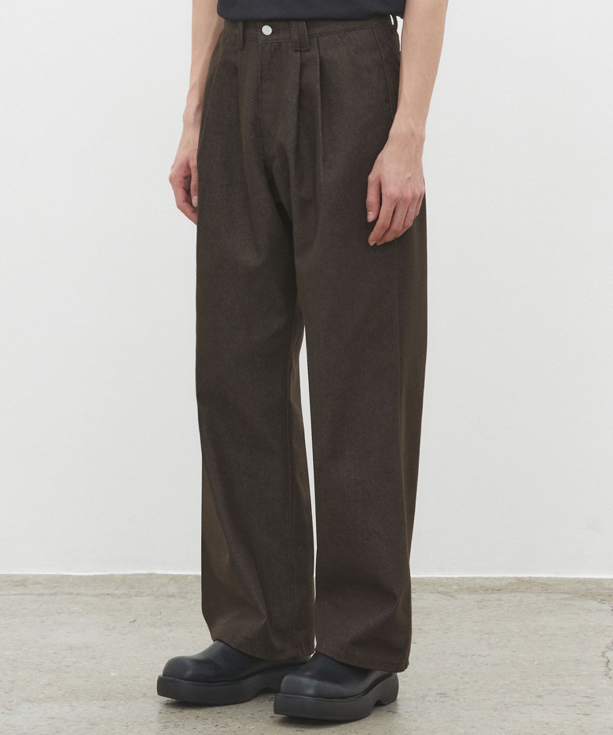 데케트(DECET) Dawn 2Pleats Wide Jeans DCPT007CPBrown
