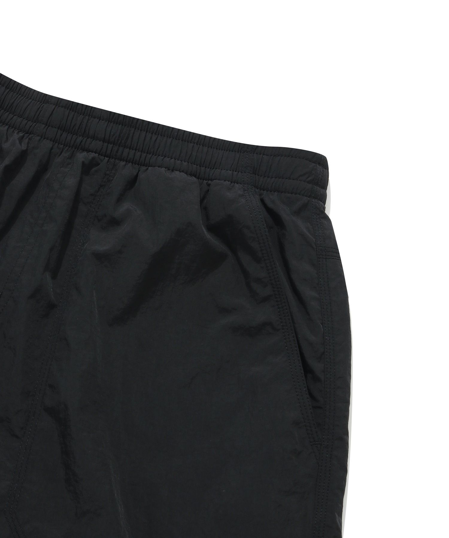 ☆韓国の人気☆【COVERNAT】☆Women's Windbreaker Short.s☆ MUSINSA | COVERNAT Windbreaker Shorts Black