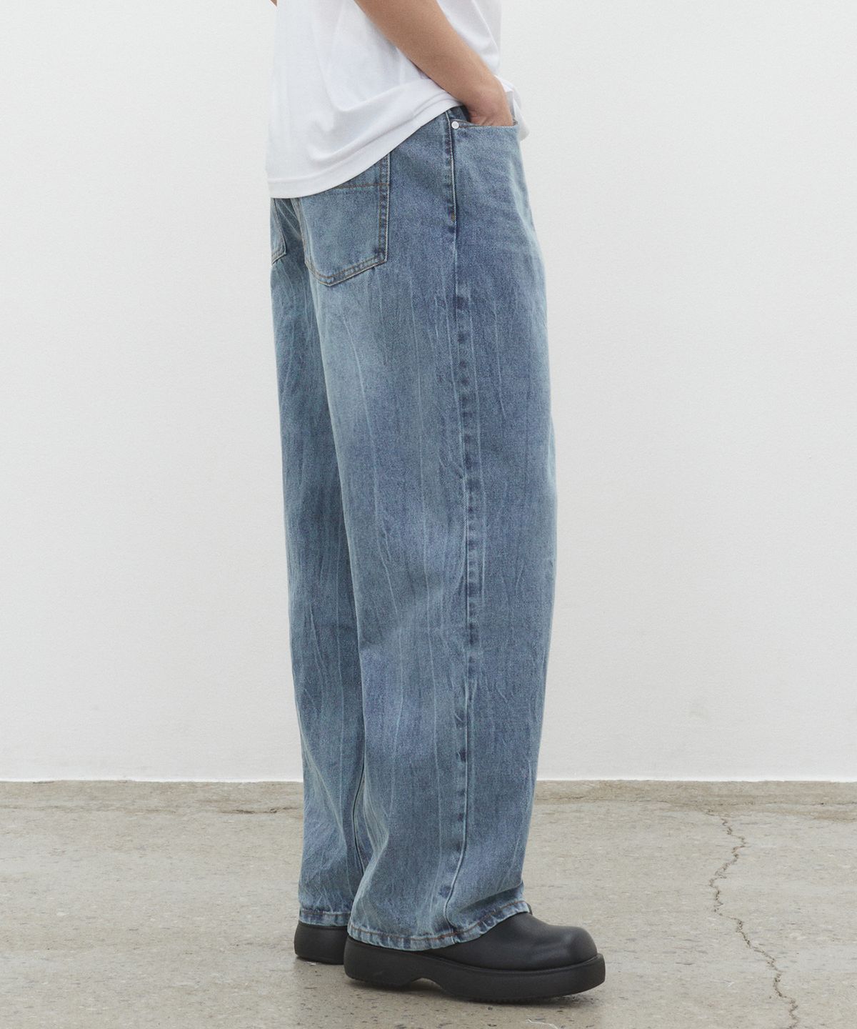 데케트(DECET) Mid Rise Wide Jeans DCPT027DMCRBlue