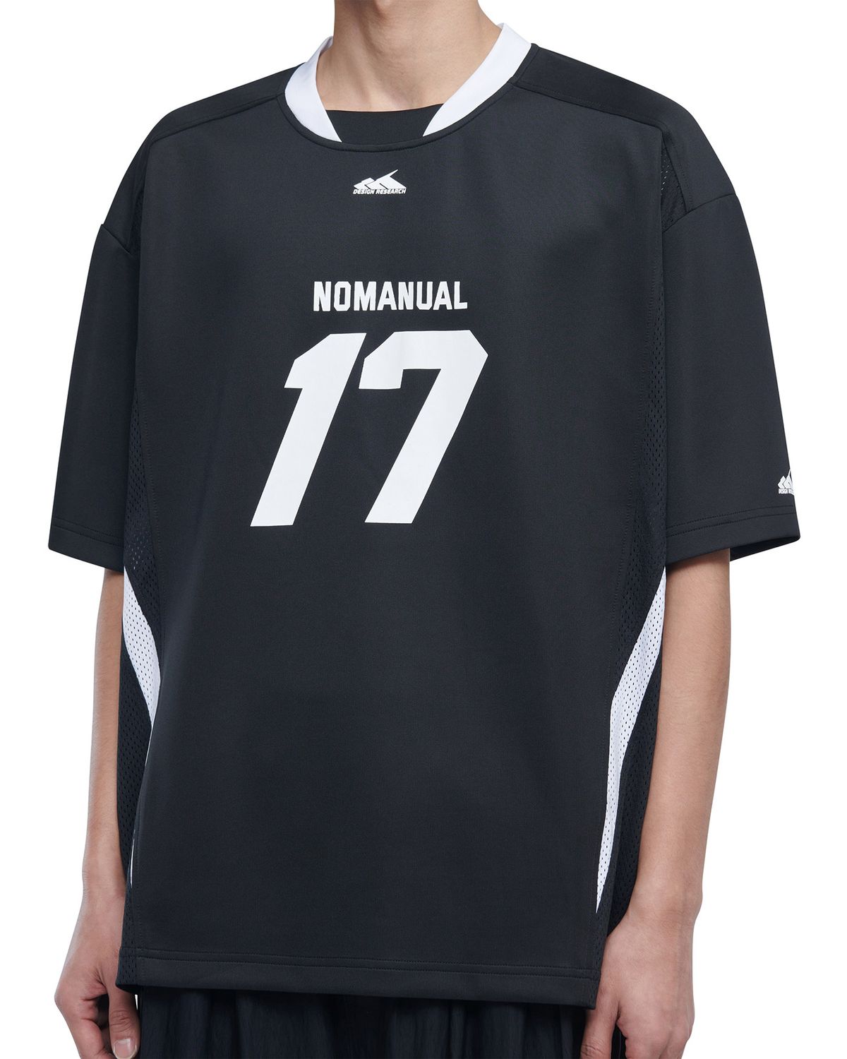 노매뉴얼(NOMANUAL) 17 MESH BLOCK FOOTBALL JERSEY - BLACK