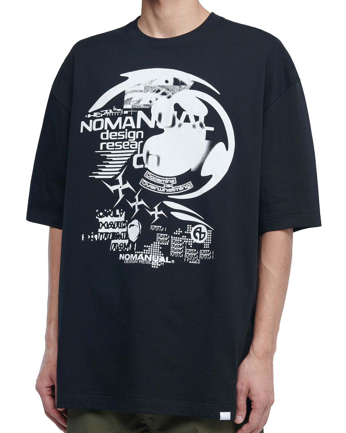 노매뉴얼(NOMANUAL) RAVE T-SHIRT - BLACK