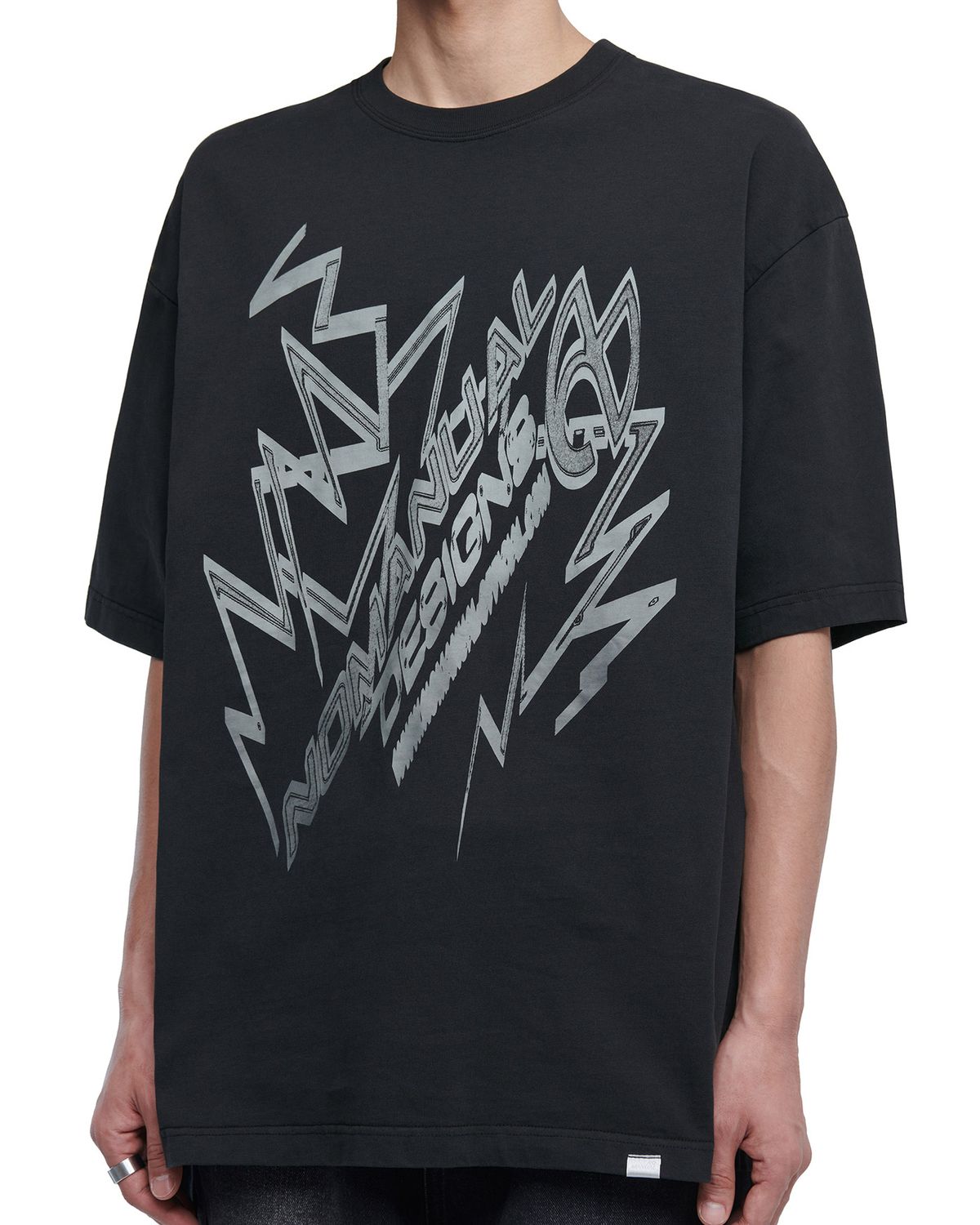 노매뉴얼(NOMANUAL) THUNDER LOGO T-SHIRT - WASHED BLACK
