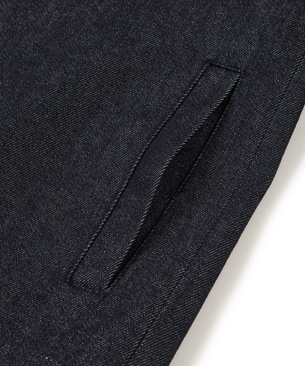 웨스트 그랜드 블러바드(WEST GRAND BOULEVARD) 히든 버튼 소프트 코튼 트러커 자켓 INDIGO DENIM