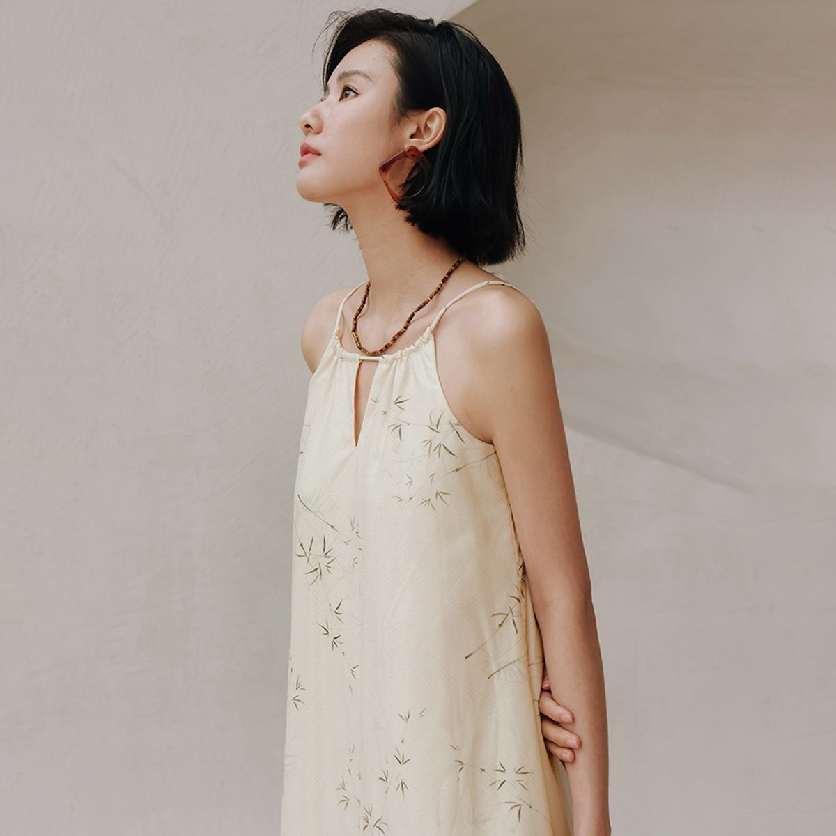 랭썬(LANGSON) LS_Tassel floral halterneck dress