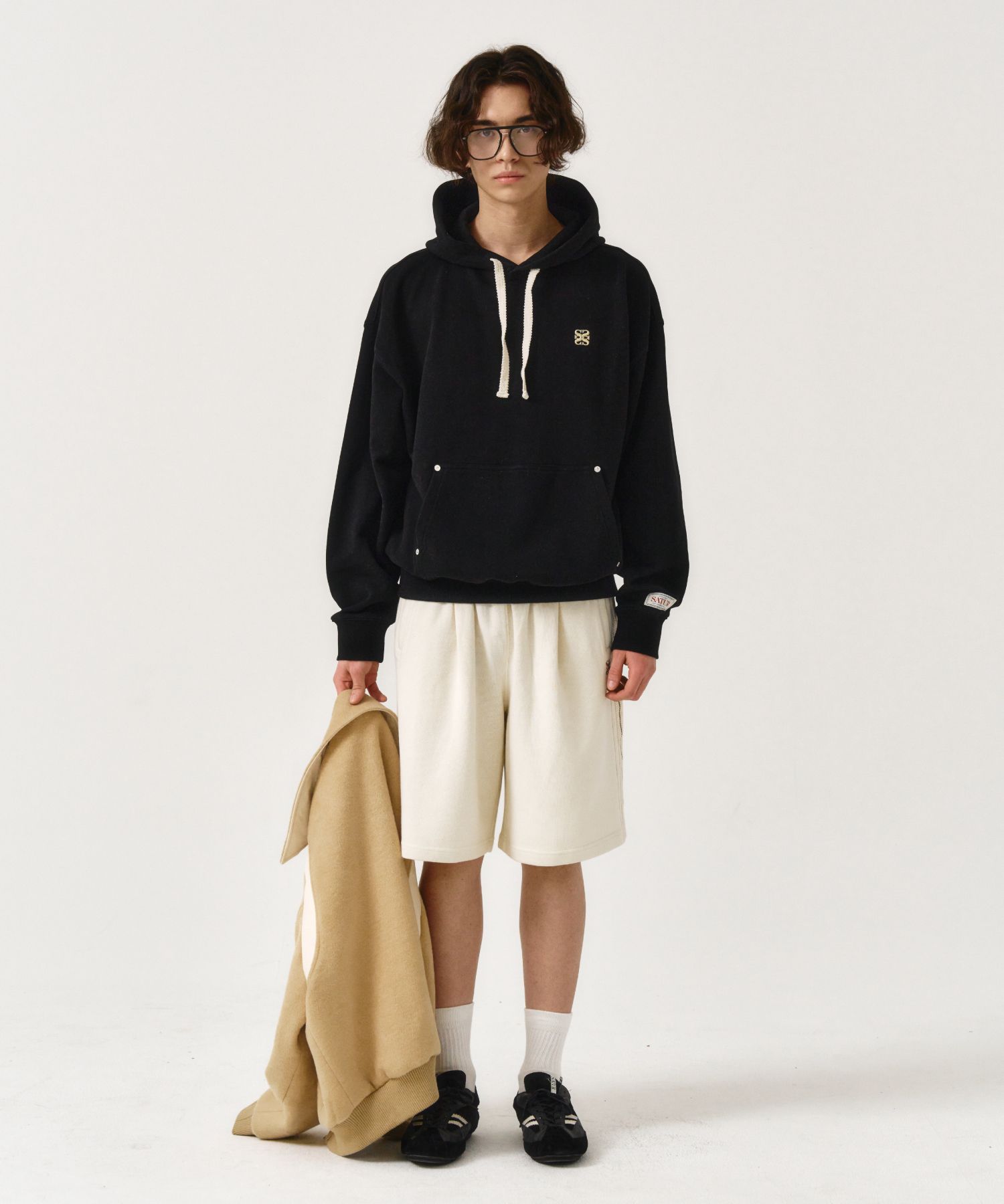 ★ SATUR ★CLASSIC SMALL LOGO RIVET HOODIE MUSINSA | SATUR Classic Small Logo Rivet Hood Classic Black