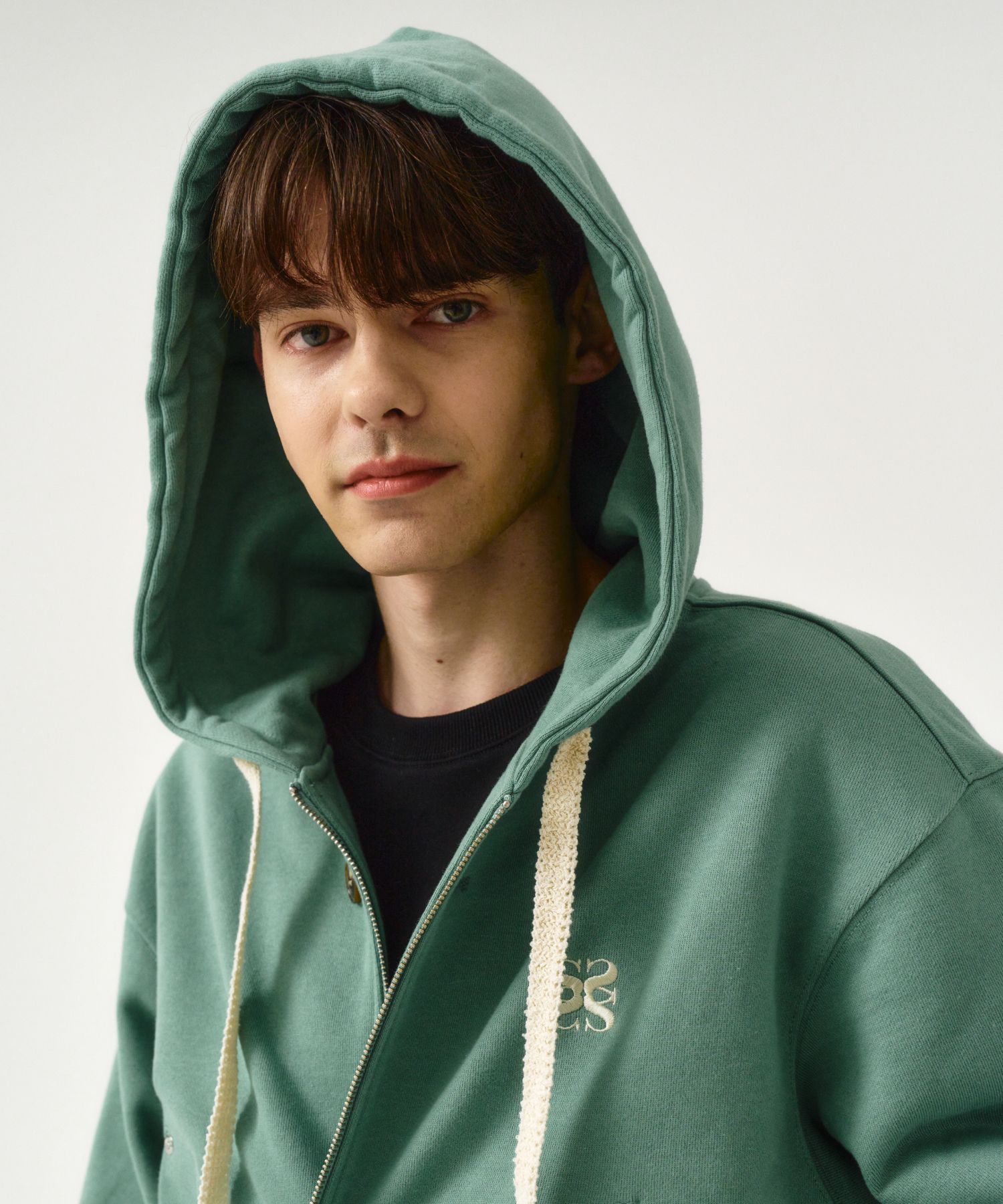 ★SATUR★ Theo Cotton All Day Hoodie Zip-Up Sage Green SATUR Theo Cotton All Day Hooded Zip-Up Sage Green