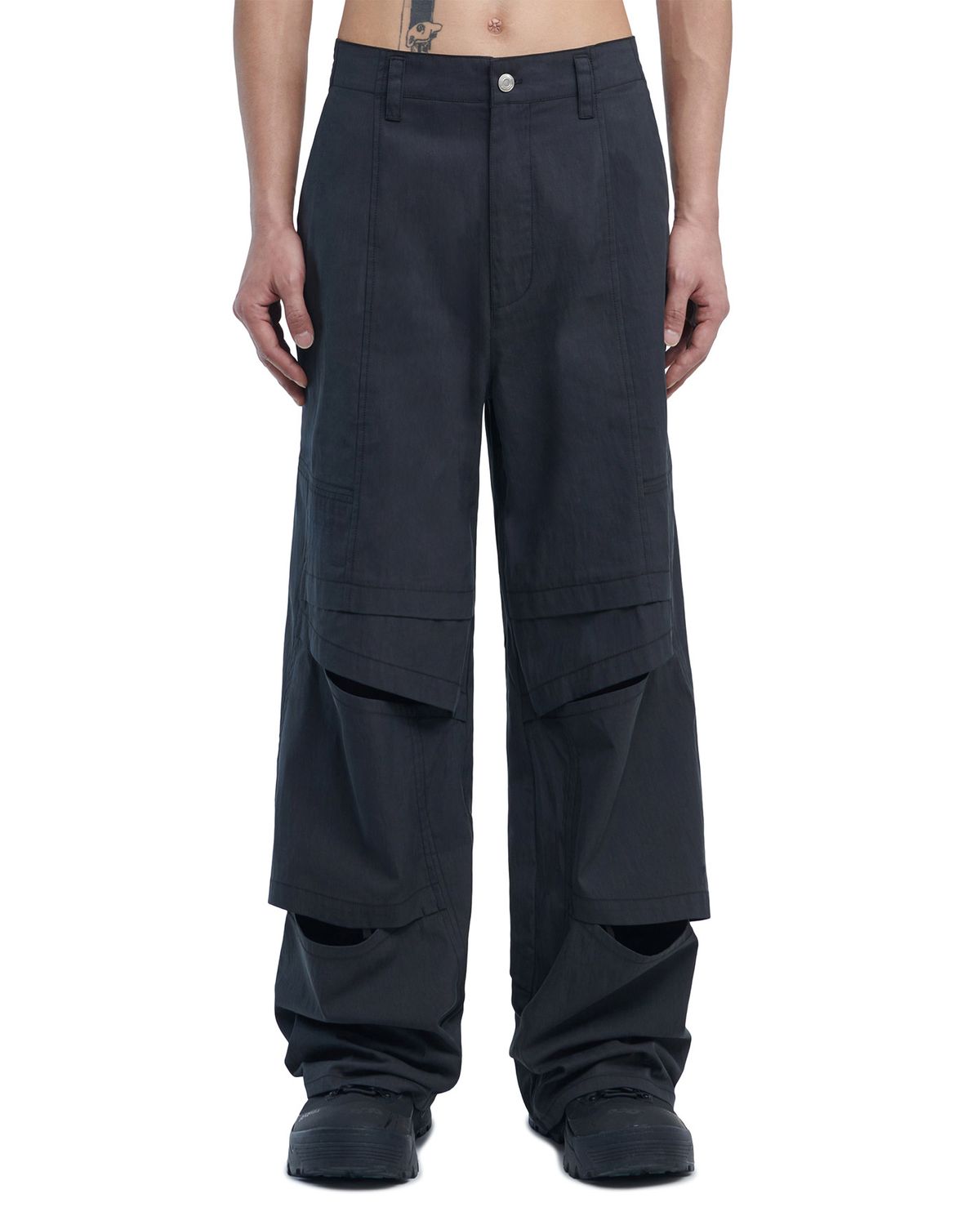 노매뉴얼(NOMANUAL) VENTILATION FIELD PANTS - CHARCOAL