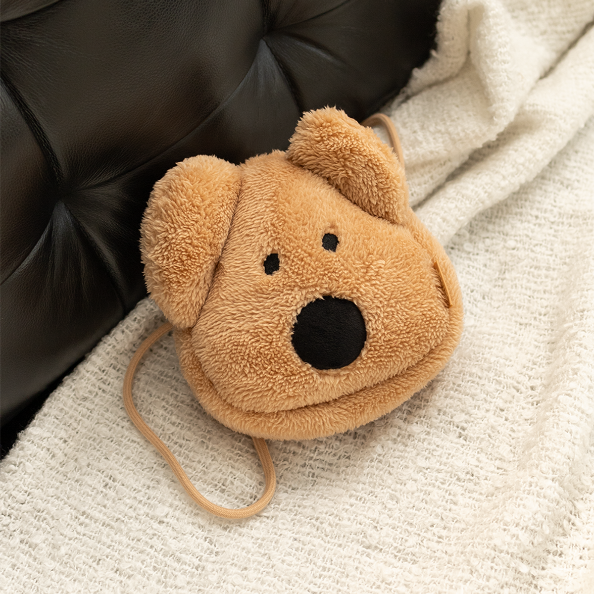 다이노탱(DINOTAENG) Quokka Fluffy Crossbag