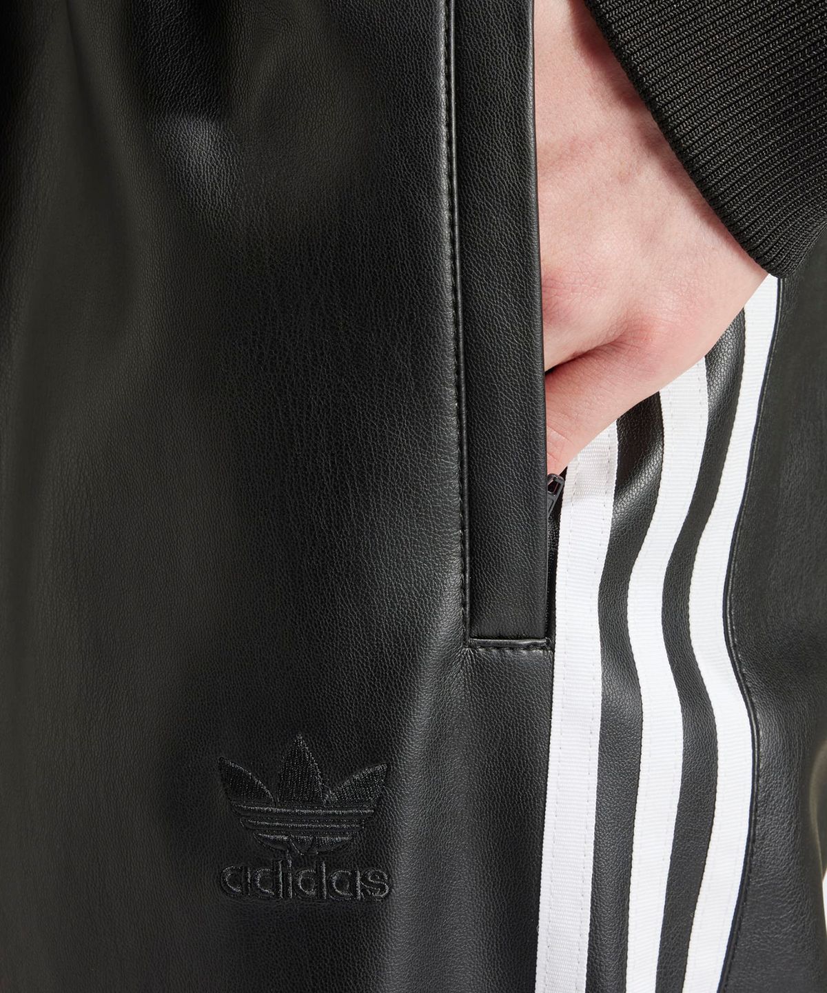 아디다스(ADIDAS) 포우 레더 3S 파이어버드 트랙 팬츠 - 블랙 / IZ4038