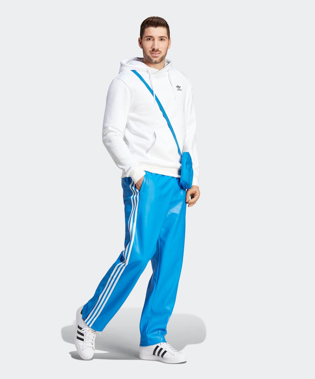 아디다스(ADIDAS) 포우 레더 3S 파이어버드 트랙 팬츠 - 블루 / IZ4040
