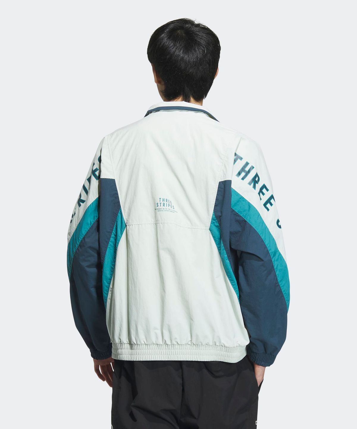 아디다스(ADIDAS) WORD 우븐 자켓 - 그린 / IS5148
