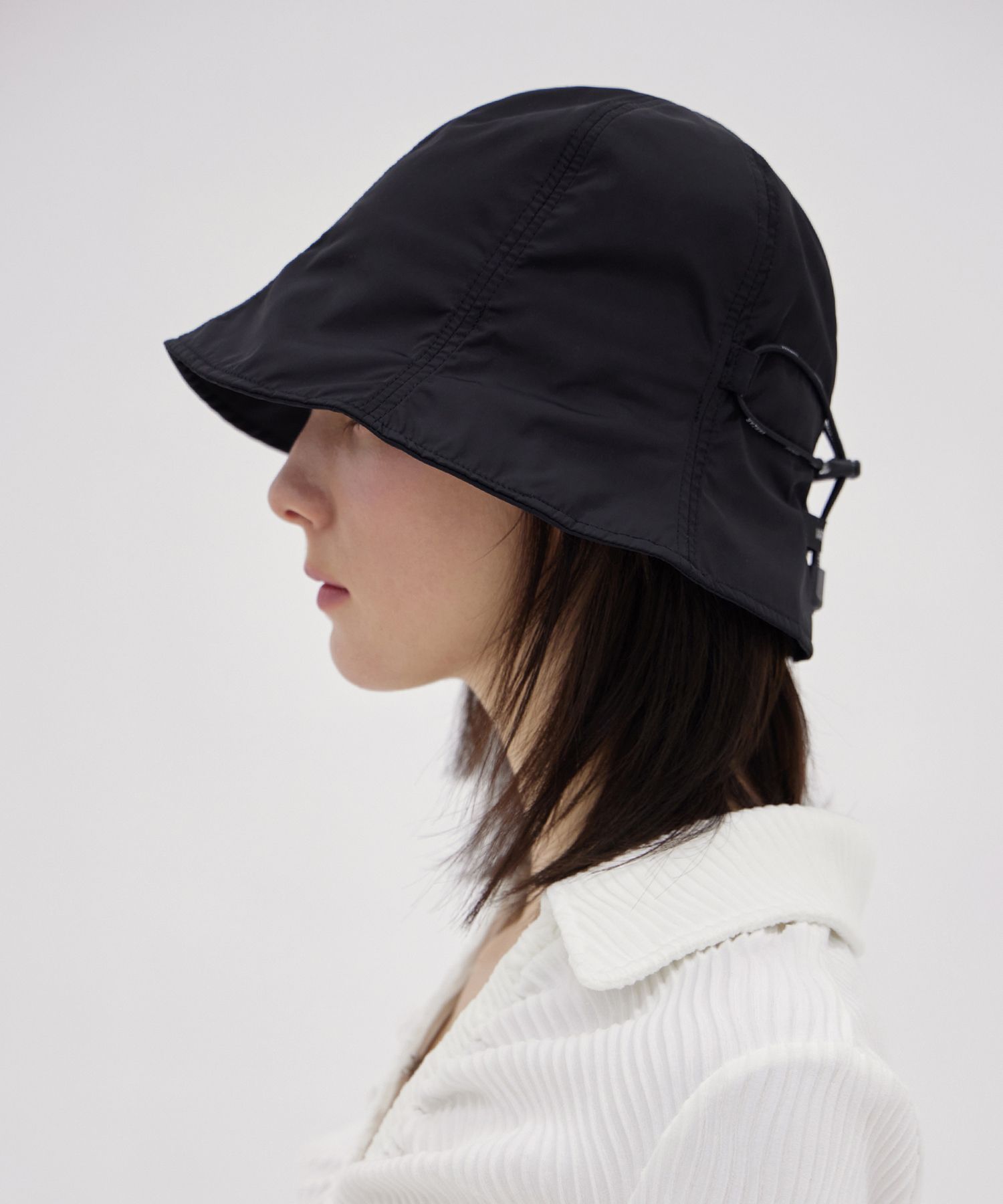 ★VARZAR★ Waterproof string bucket hat black MUSINSA | VARZAR VARZAR Label String Bucket Hat Black