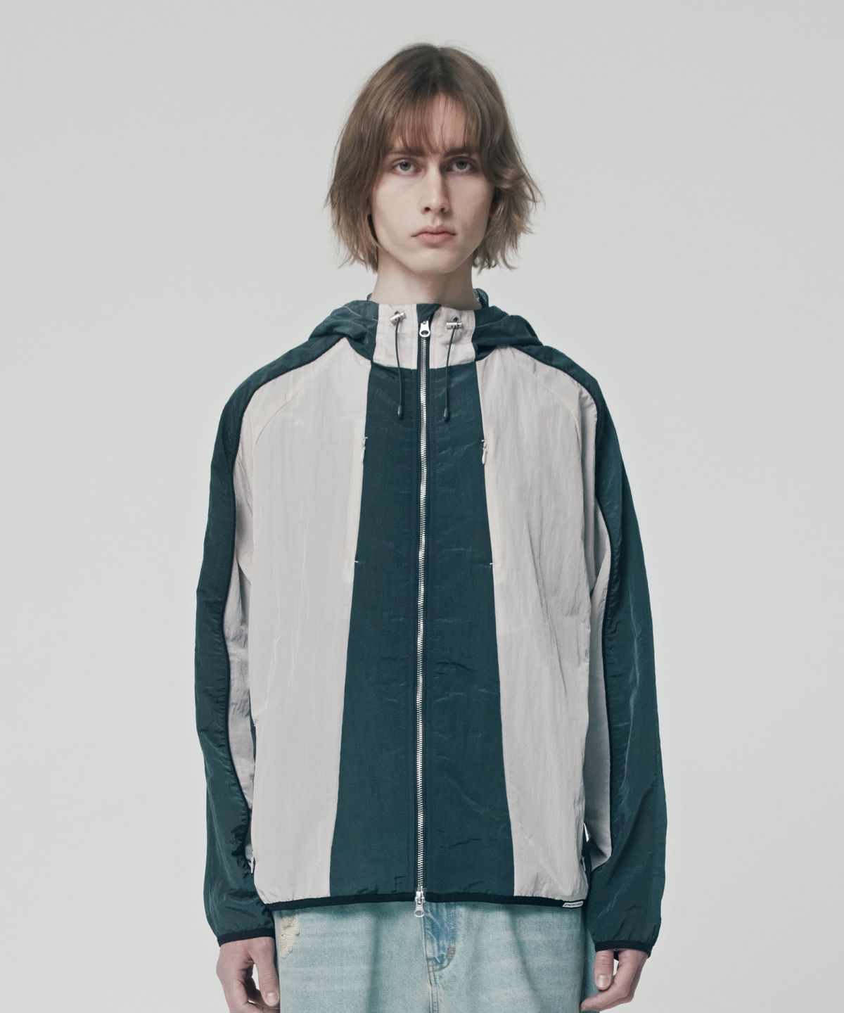 더바이닐하우스(THEVINYLHOUSE) TWO COLOR NYLON JACKET CHARCOAL (VH2ESUJ241A)