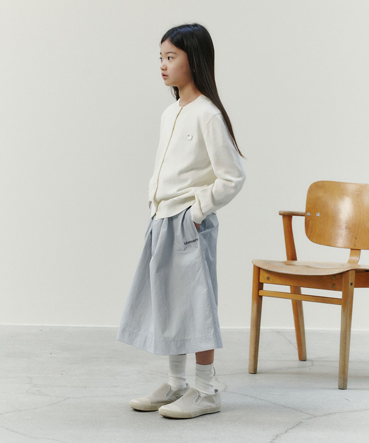 벤(BBEEEENN) 화이트 벤몬 가디건_아이보리
