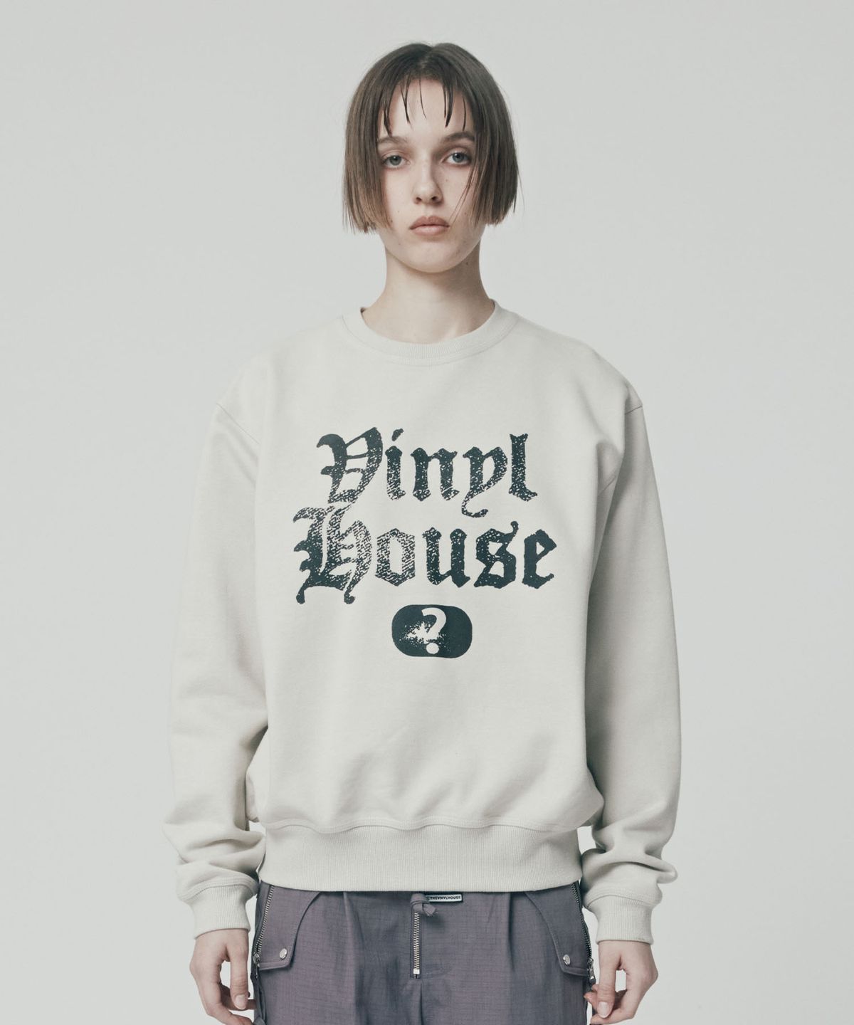 더바이닐하우스(THEVINYLHOUSE) QUESTION MARK SWEATSHIRT SAND (VH2ESUM440A)