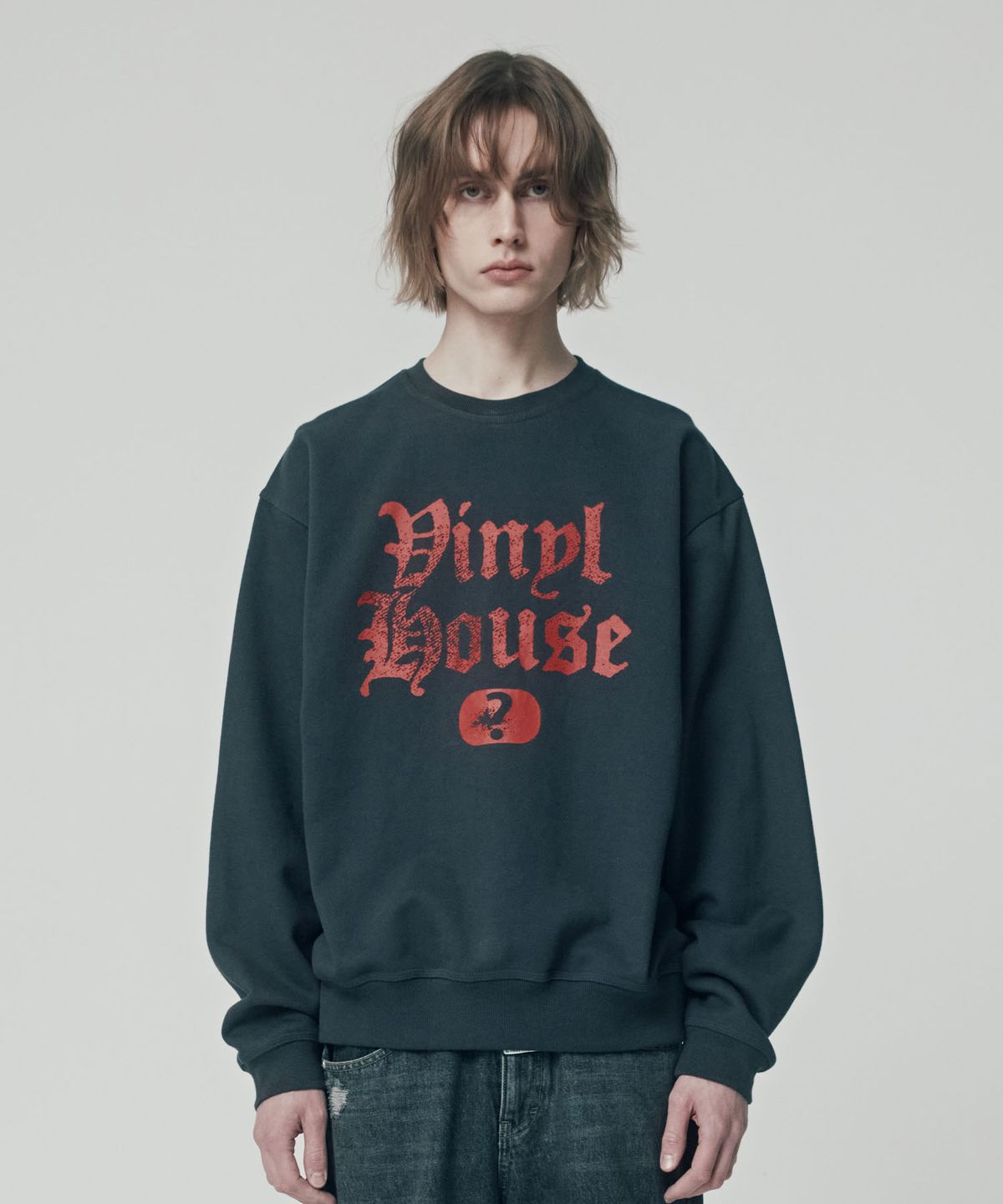 더바이닐하우스(THEVINYLHOUSE) QUESTION MARK SWEATSHIRT CHARCOAL (VH2ESUM440A)