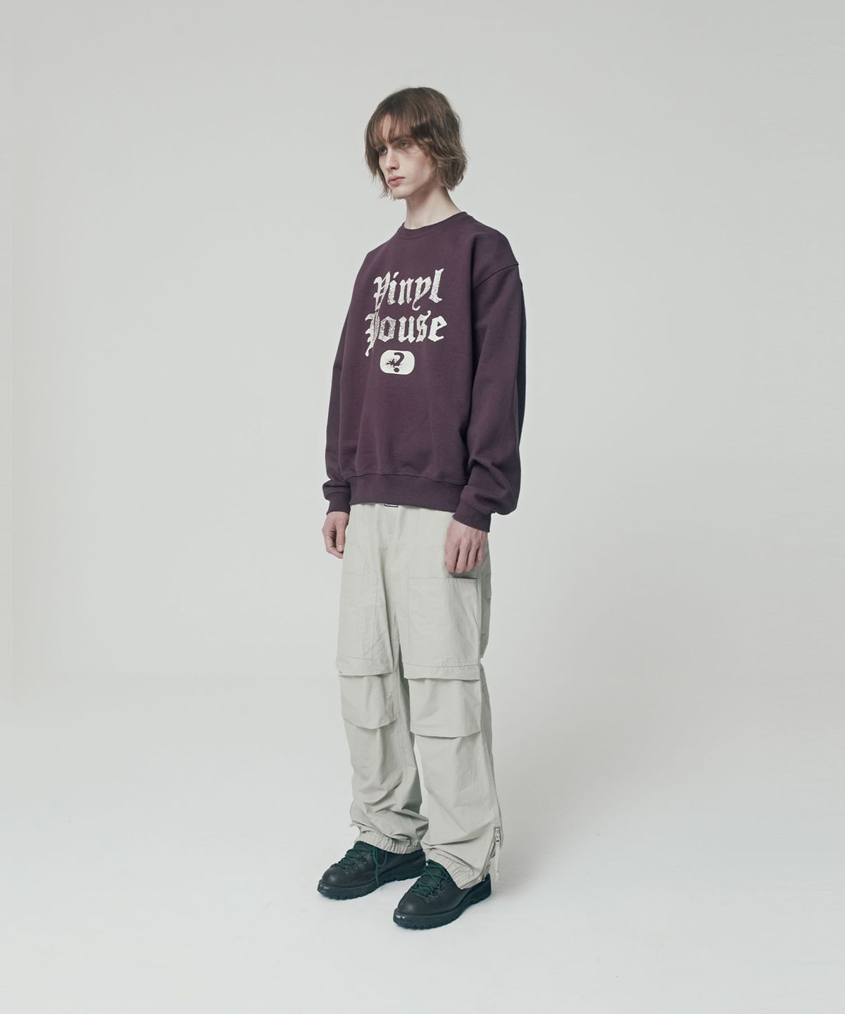 더바이닐하우스(THEVINYLHOUSE) SIDE ZIP PARACHUTE PANTS SAND (VH2ESUPA11A)