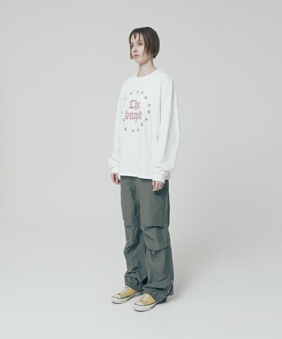 더바이닐하우스(THEVINYLHOUSE) SIDE ZIP PARACHUTE PANTS KHAKI (VH2ESUPA11A)