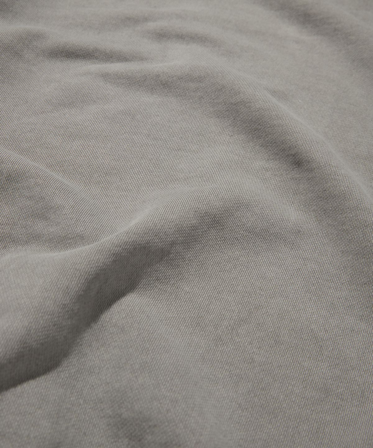 스웨이드(SUADE) SAFETY CREWNECK [PIGMENT GRAY]