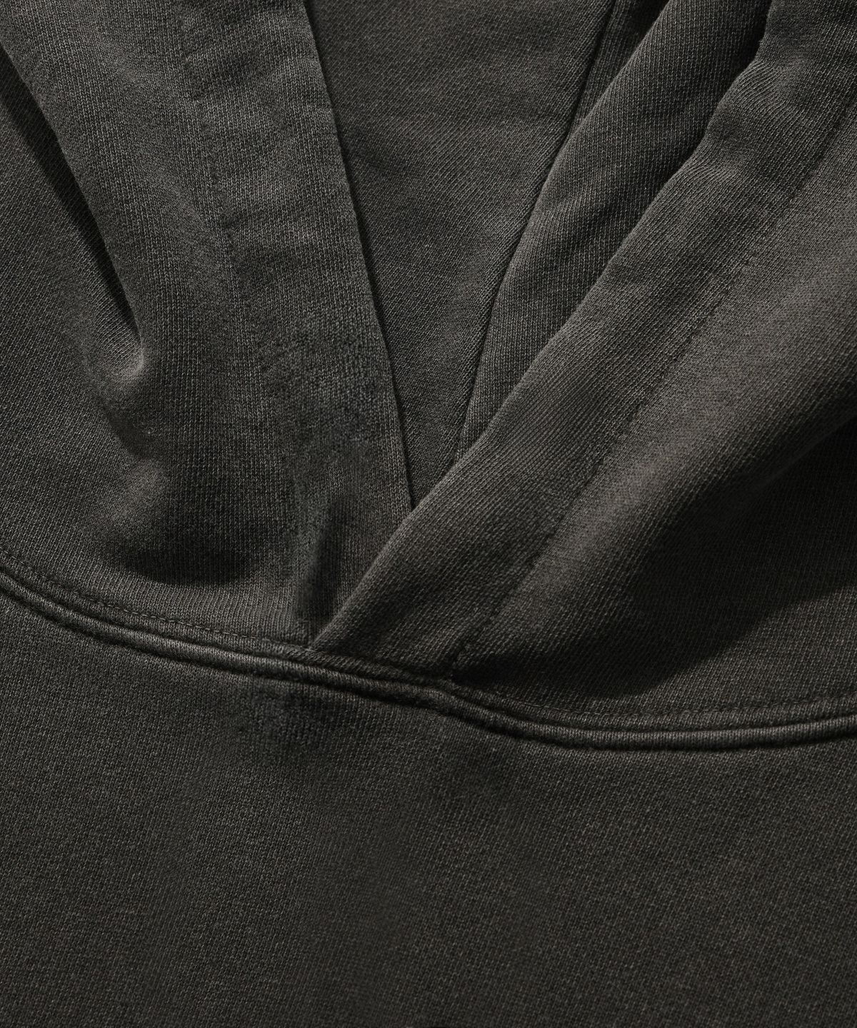 스웨이드(SUADE) SKULL STAR HOODIE [PIGMENT BLACK]