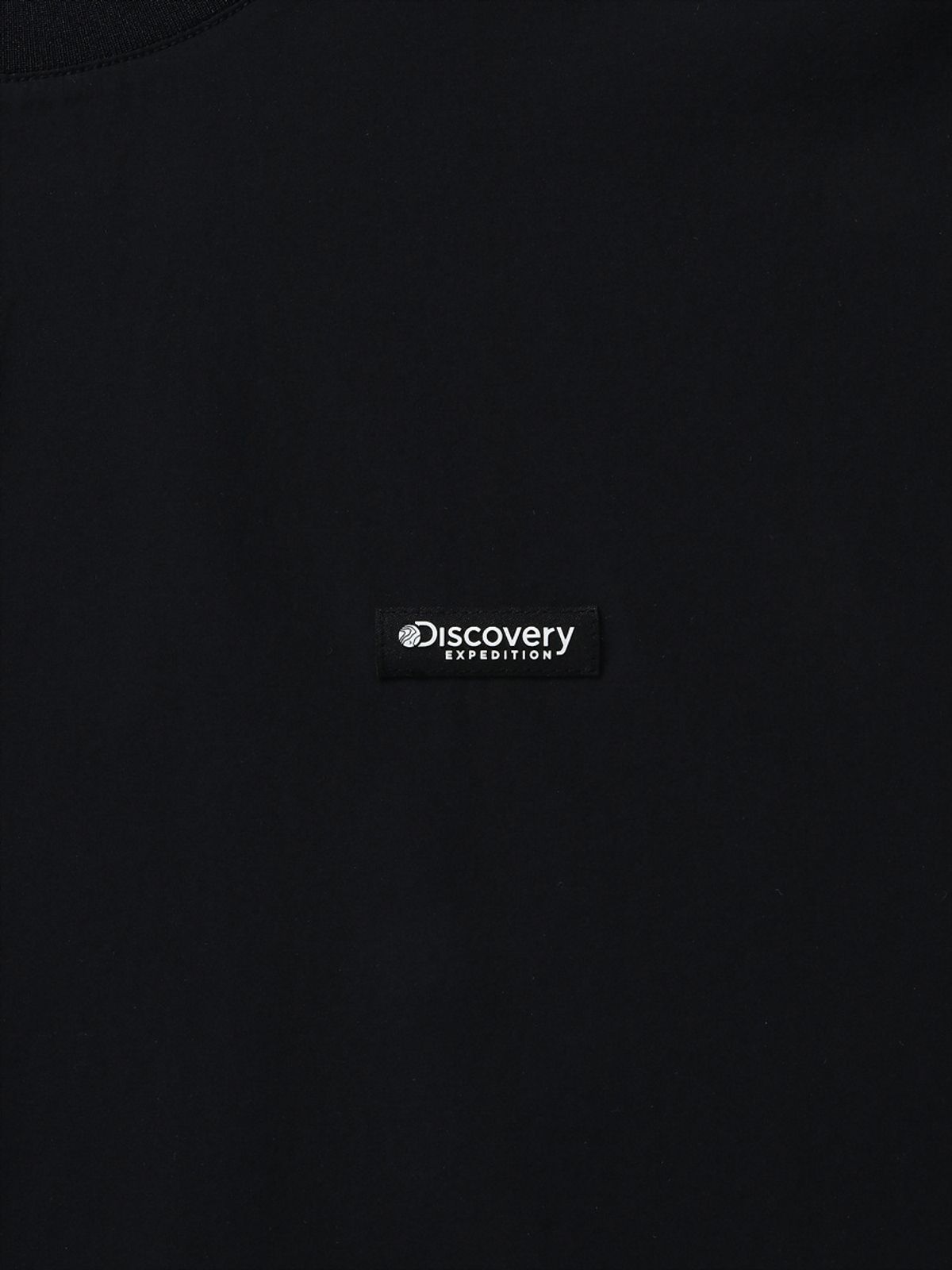 디스커버리 익스페디션(DISCOVERY EXPEDITION) 프레시벤트 폴튼 에센셜 우븐 반팔티셔츠 (BLACK)