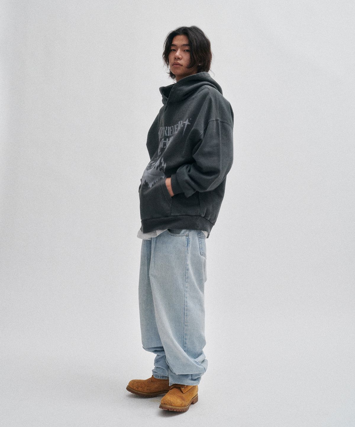 리트리버클럽(RETRIEVER CLUB) WITH THE MOON HOODIE [PIGMENT BLACK]