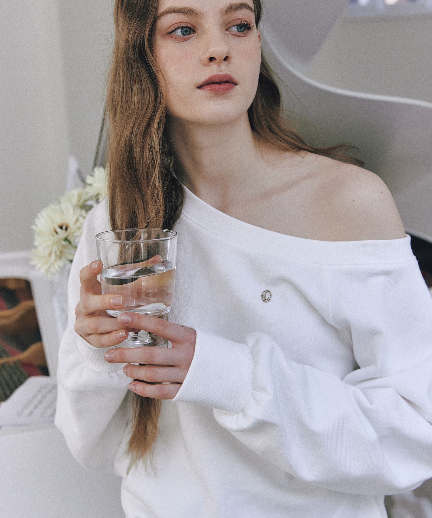 【Letter from moon】Edin Off-Shoulder Striped Sweatshirt MUSINSA | LETTER FROM MOON Edin Off-Shoulder Striped