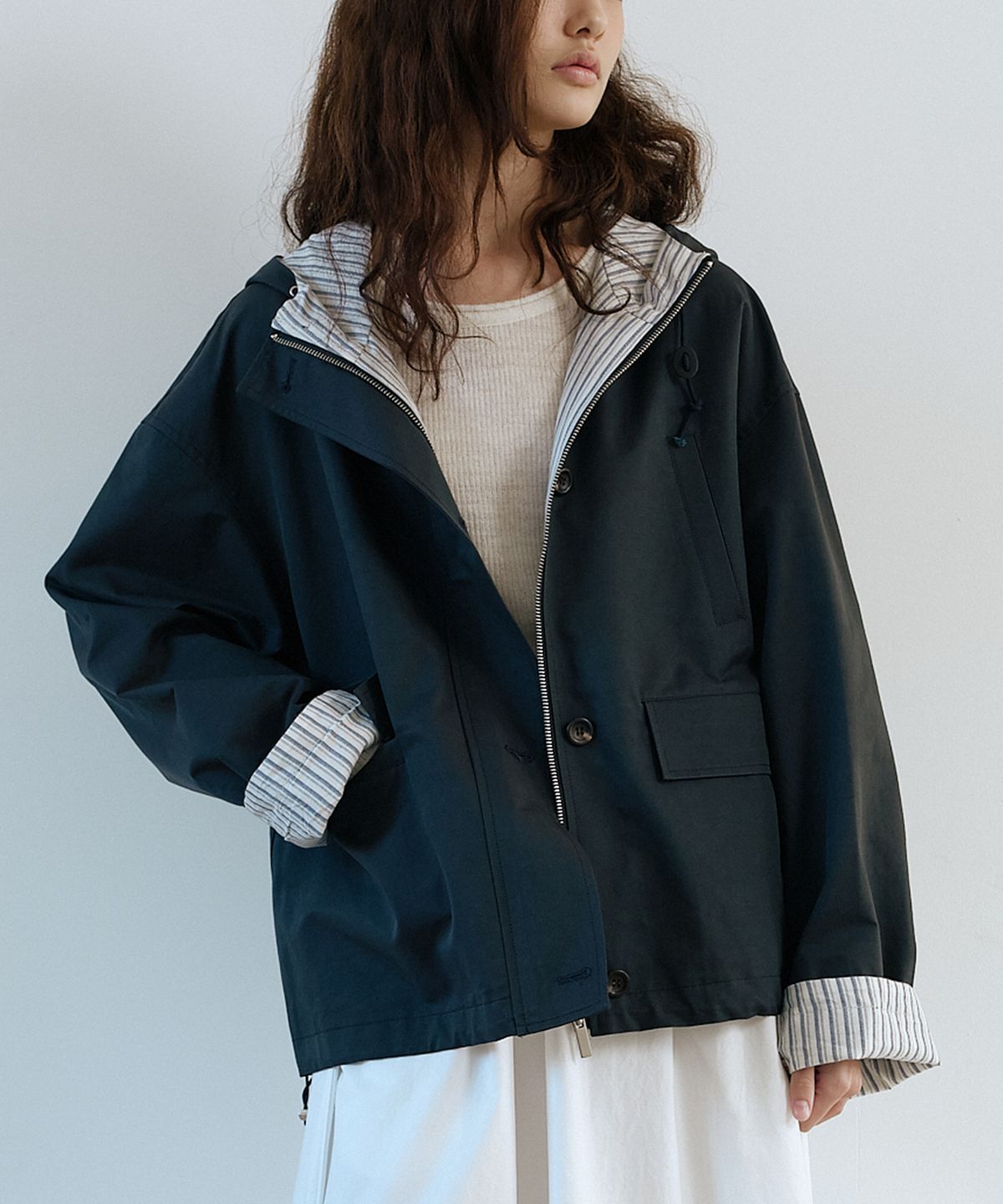 유라고(URAGO) Stripe hooded short jumper