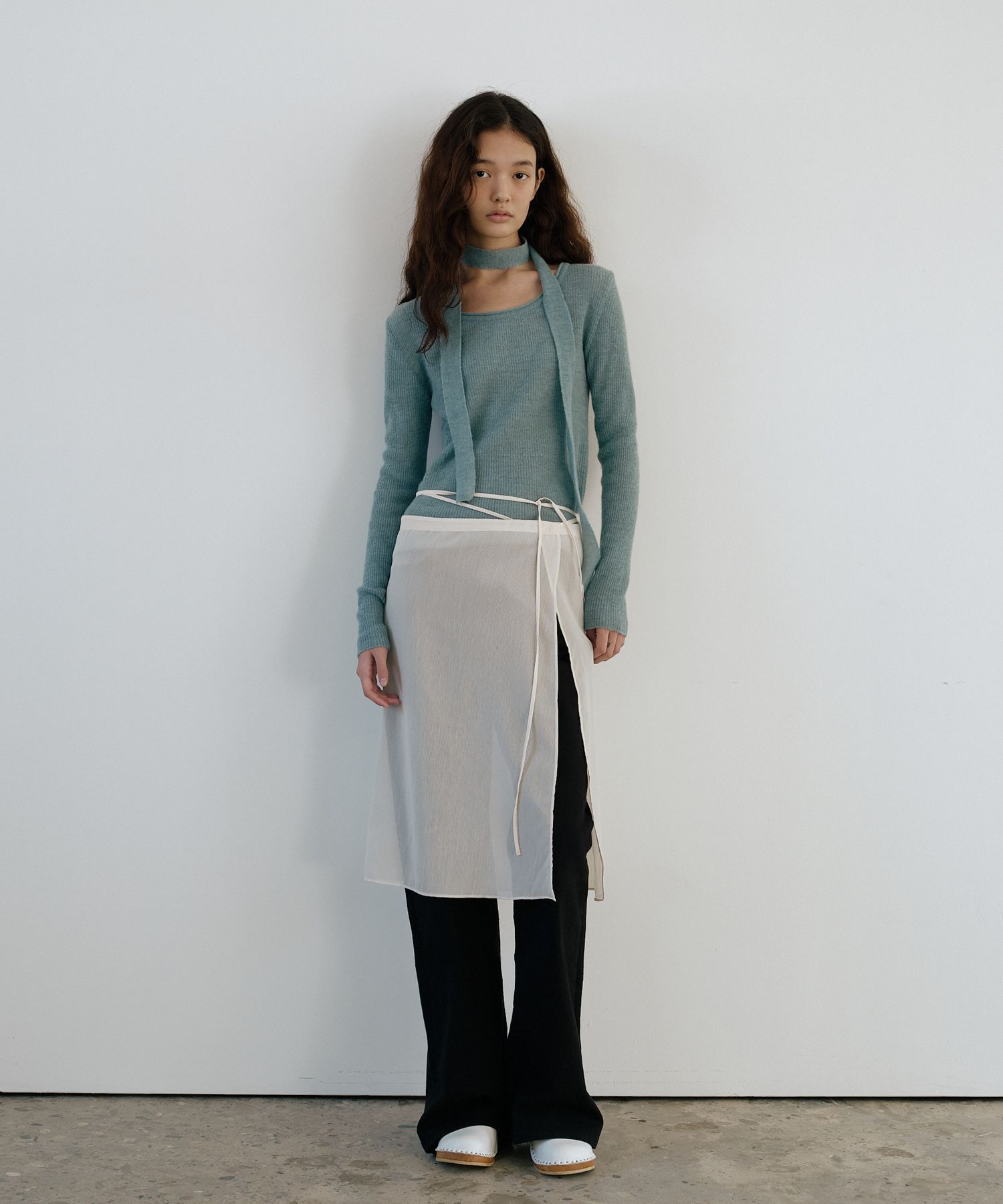 MUSINSA公式 | URAGO Sheer layered wrap skirt