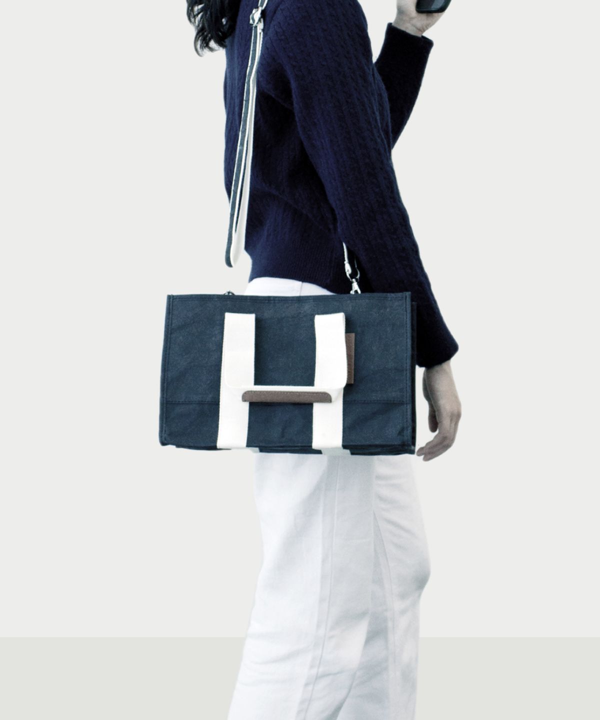 아웃오브더우즈(OUT OF THE WOODS) 박시 토트 미니 BOXY TOTE MINI