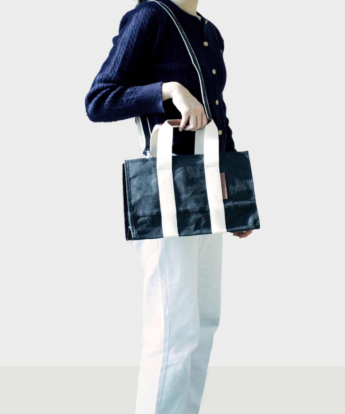 아웃오브더우즈(OUT OF THE WOODS) 박시 토트 미니 BOXY TOTE MINI